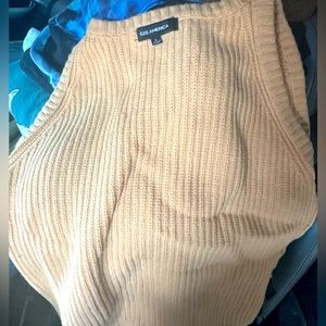 625 small tank crop top